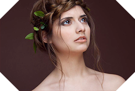 Foreigner model attaching laurel leaves